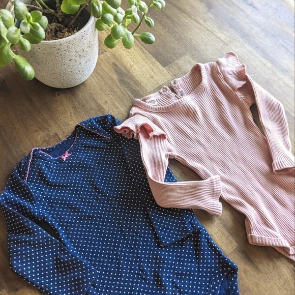 2-pack Carter's and SheIn baby bodysuits, 9-12 months - Picture 2 of 5